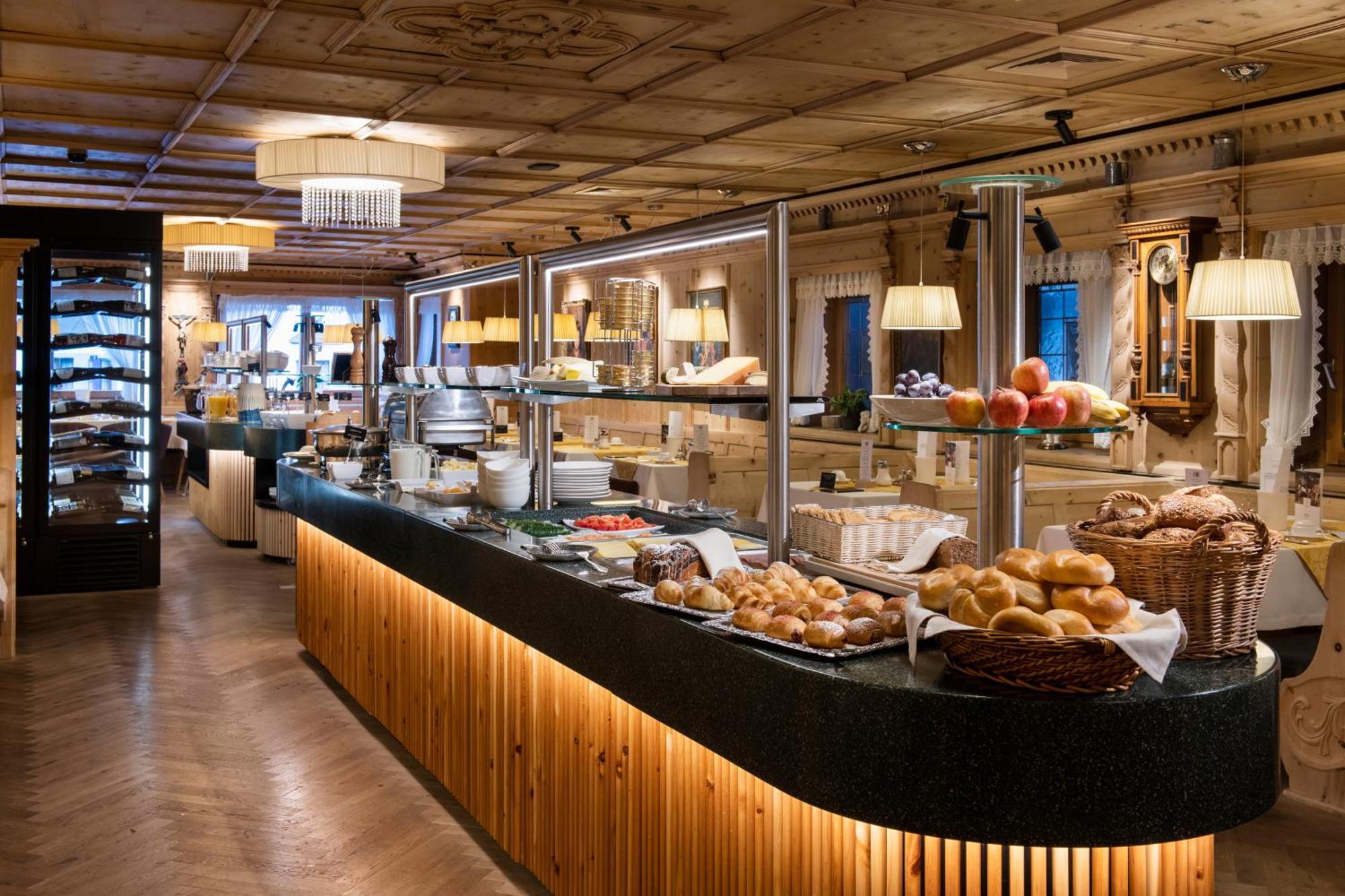 Hotel Goldener Adler - Im Sommer Silvretta Card Premium Inkludiert Ischgl Zewnętrze zdjęcie