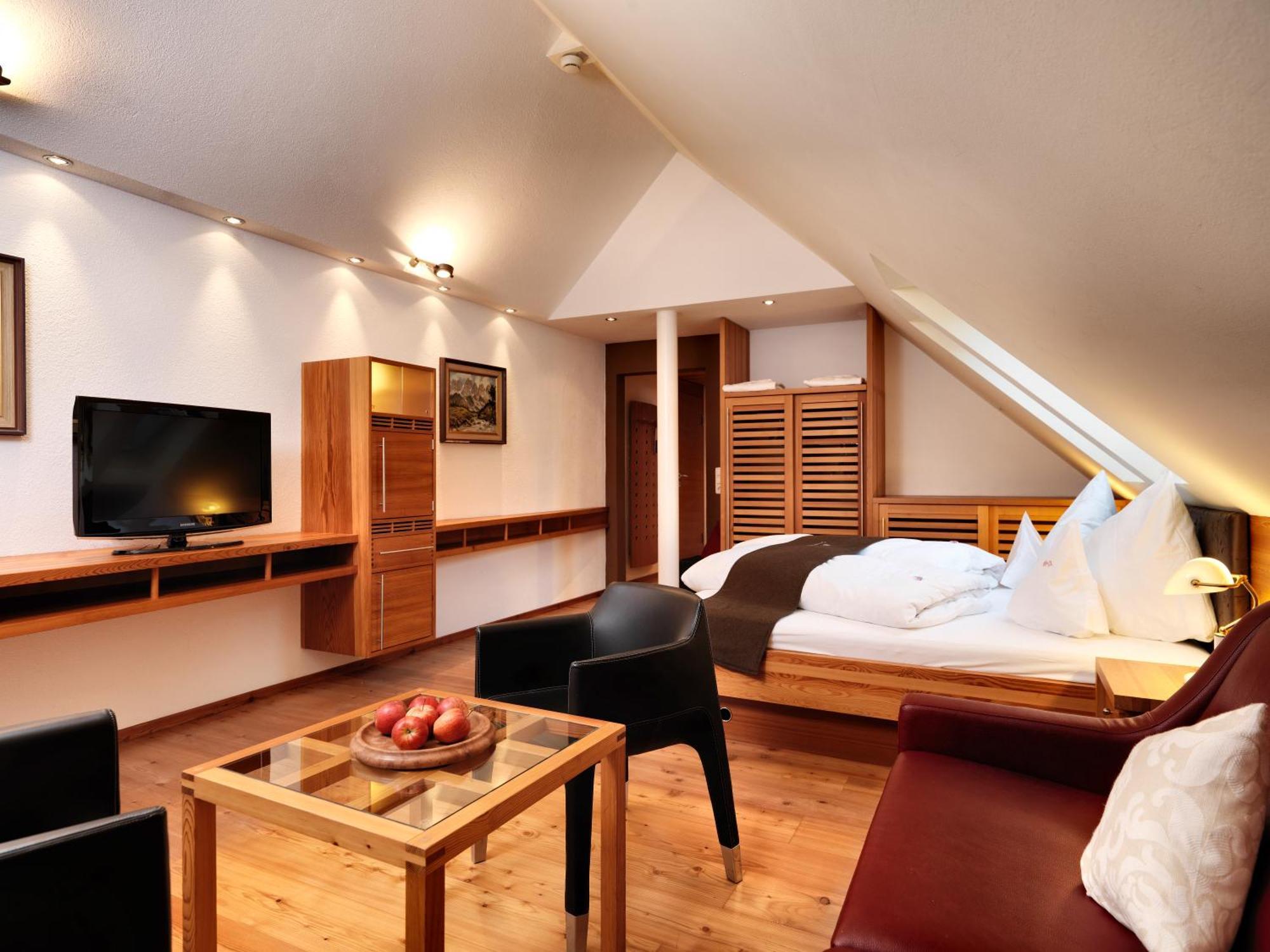 Hotel Goldener Adler - Im Sommer Silvretta Card Premium Inkludiert Ischgl Zewnętrze zdjęcie