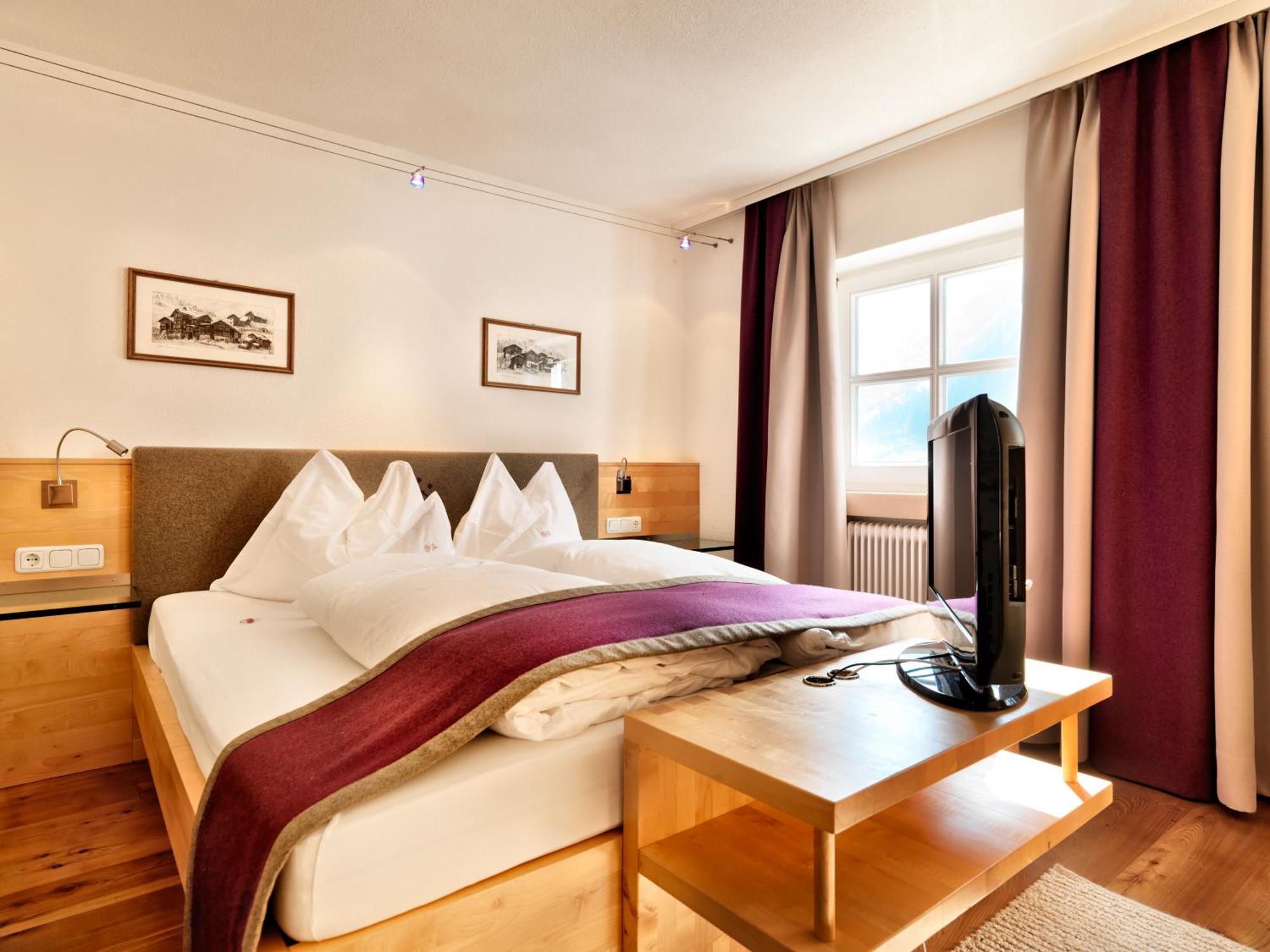 Hotel Goldener Adler - Im Sommer Silvretta Card Premium Inkludiert Ischgl Zewnętrze zdjęcie